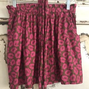 Spring into spring in this cute little thang